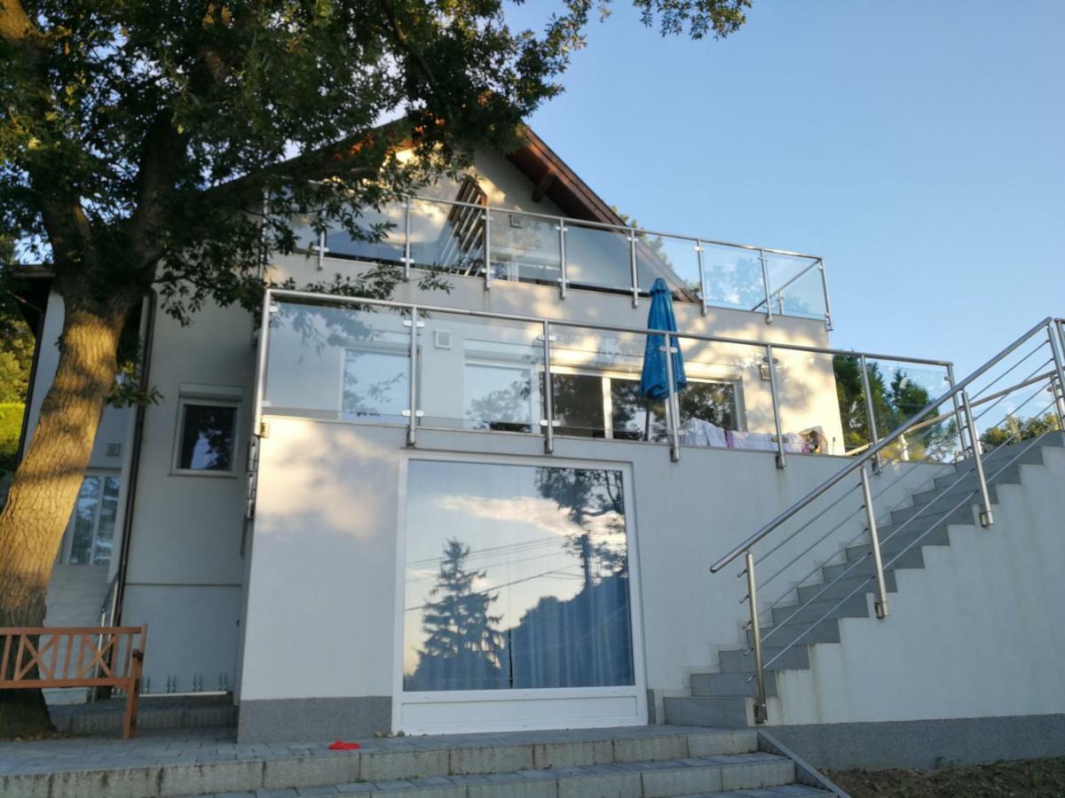Hilltop Apartments Фоньод Экстерьер фото